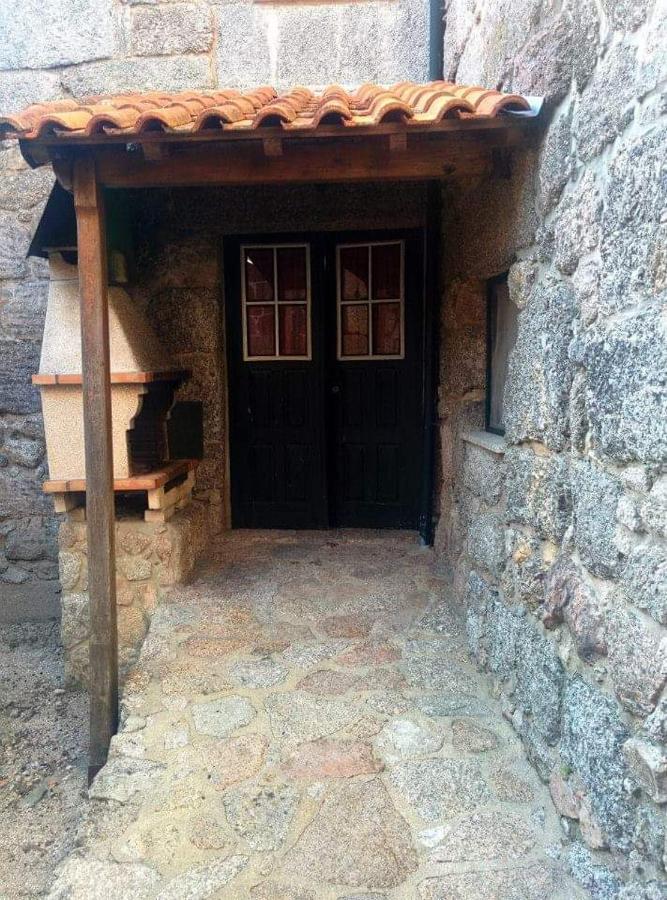 Penzion Casa Padre Alexandre Covide Exteriér fotografie