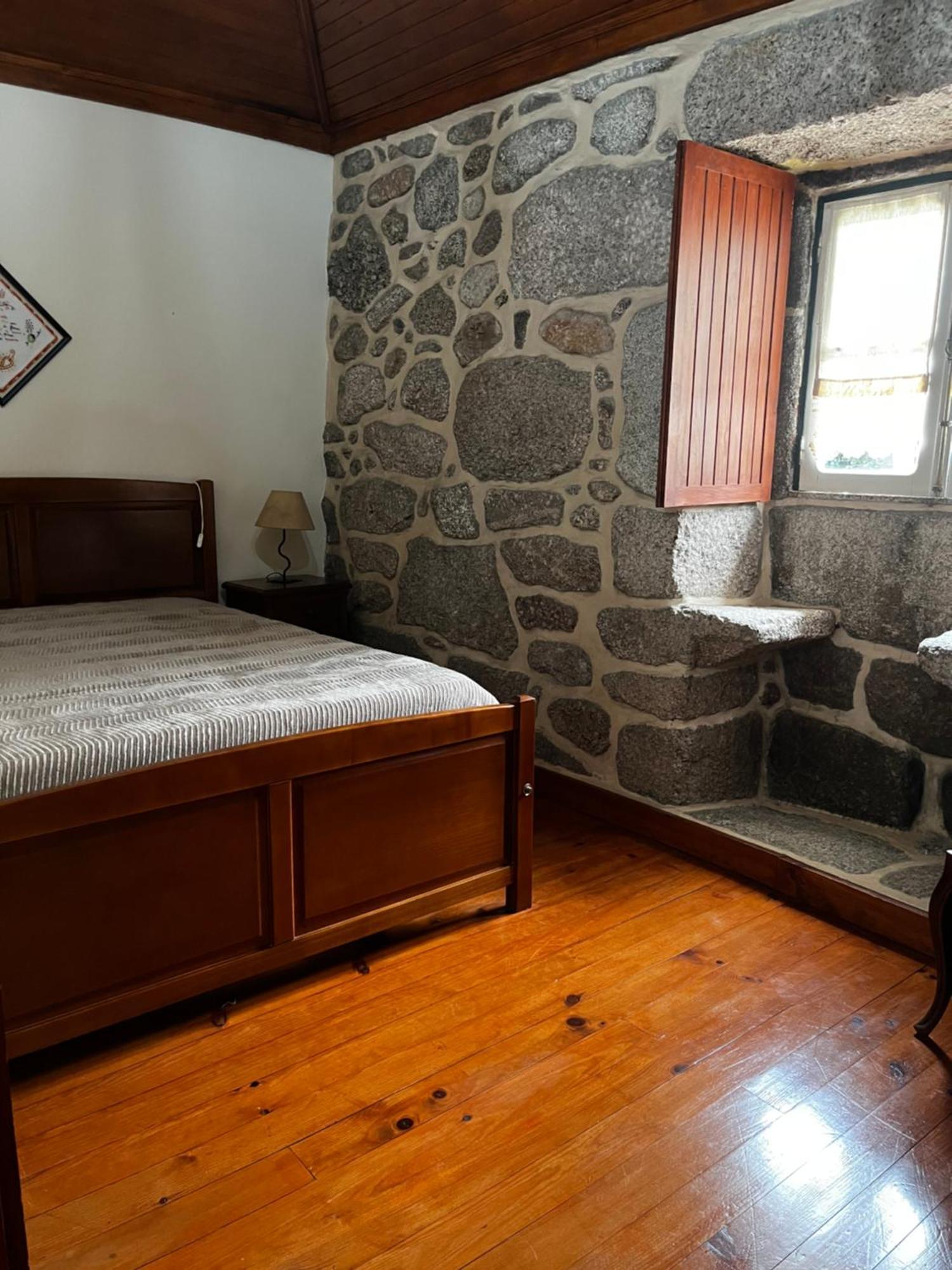 Penzion Casa Padre Alexandre Covide Exteriér fotografie
